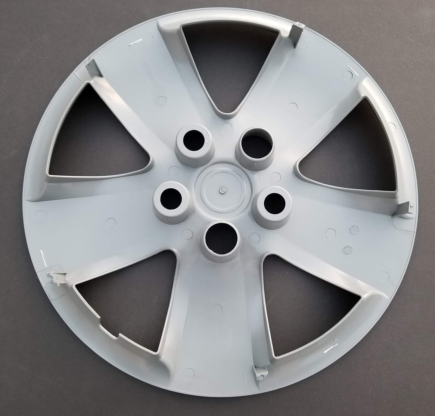 New Wheel Covers Replacements Fits 2007-2008 Nissan Altima; 16 Inch; 5 Spoke; Silver Color; Plastic; Set of 4; Bolt On